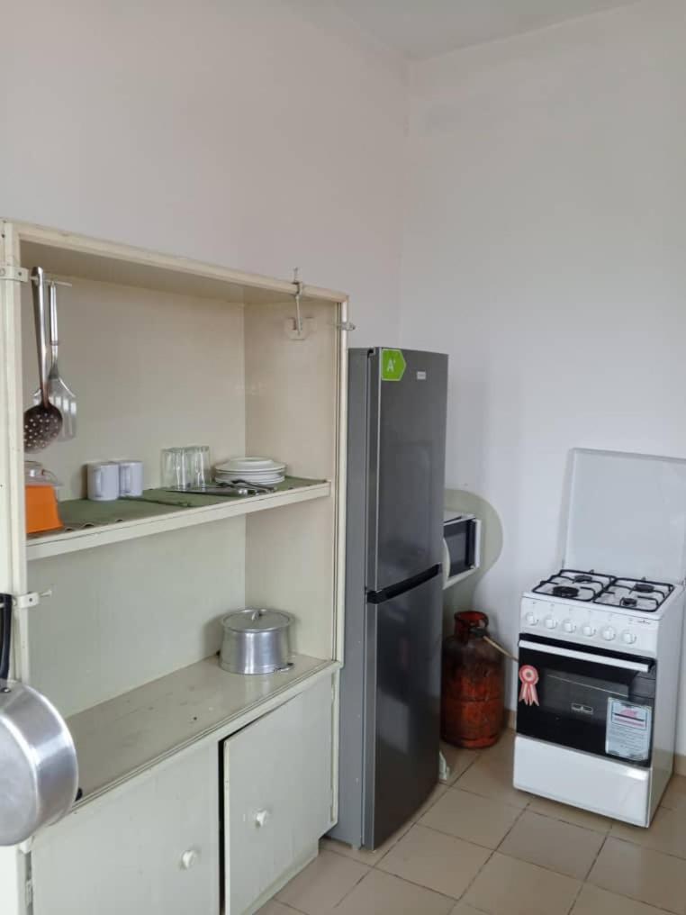 Appart Meuble Le Dakota Yaounde Luaran gambar